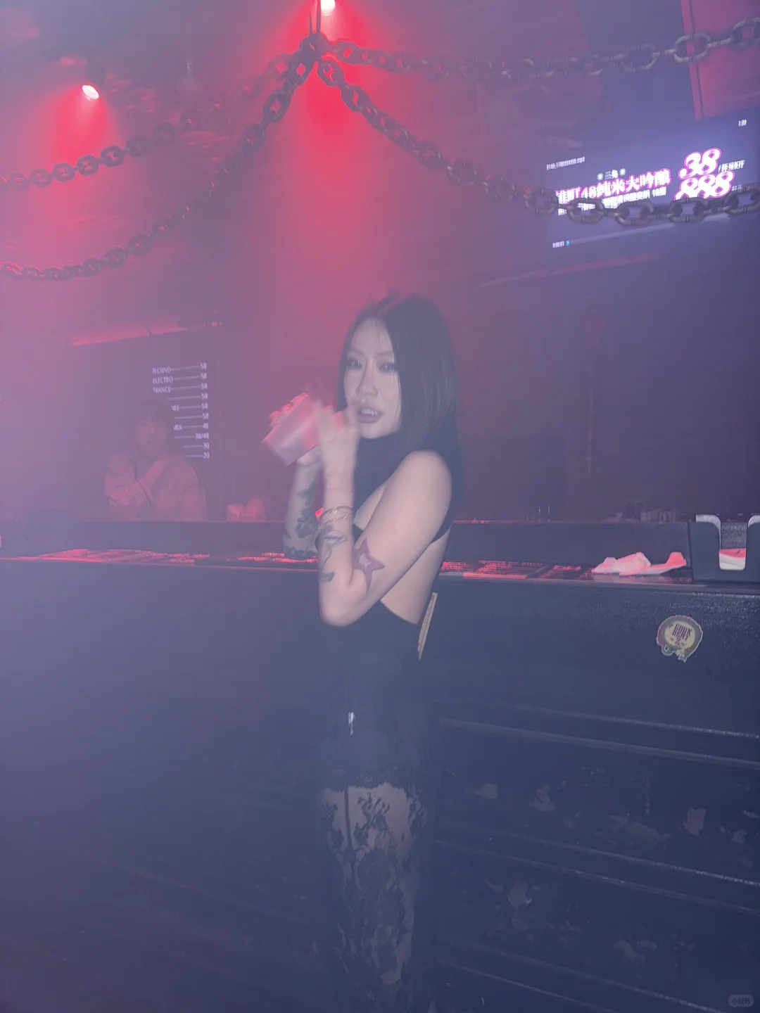 姐妹们的聚会最开心了?