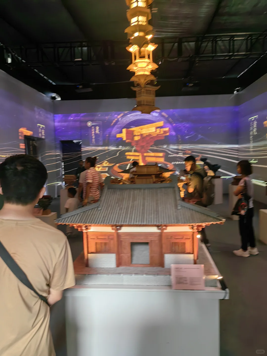 逛山西文博会 体验中华文化博大精深