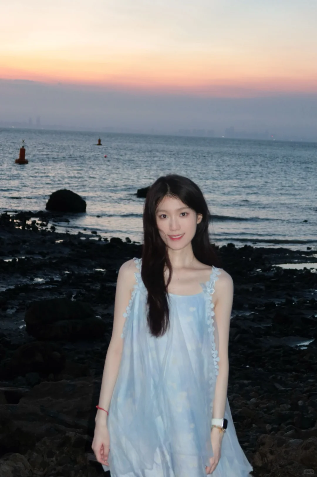 海边穿搭?被海风吻过的海边真的好美?