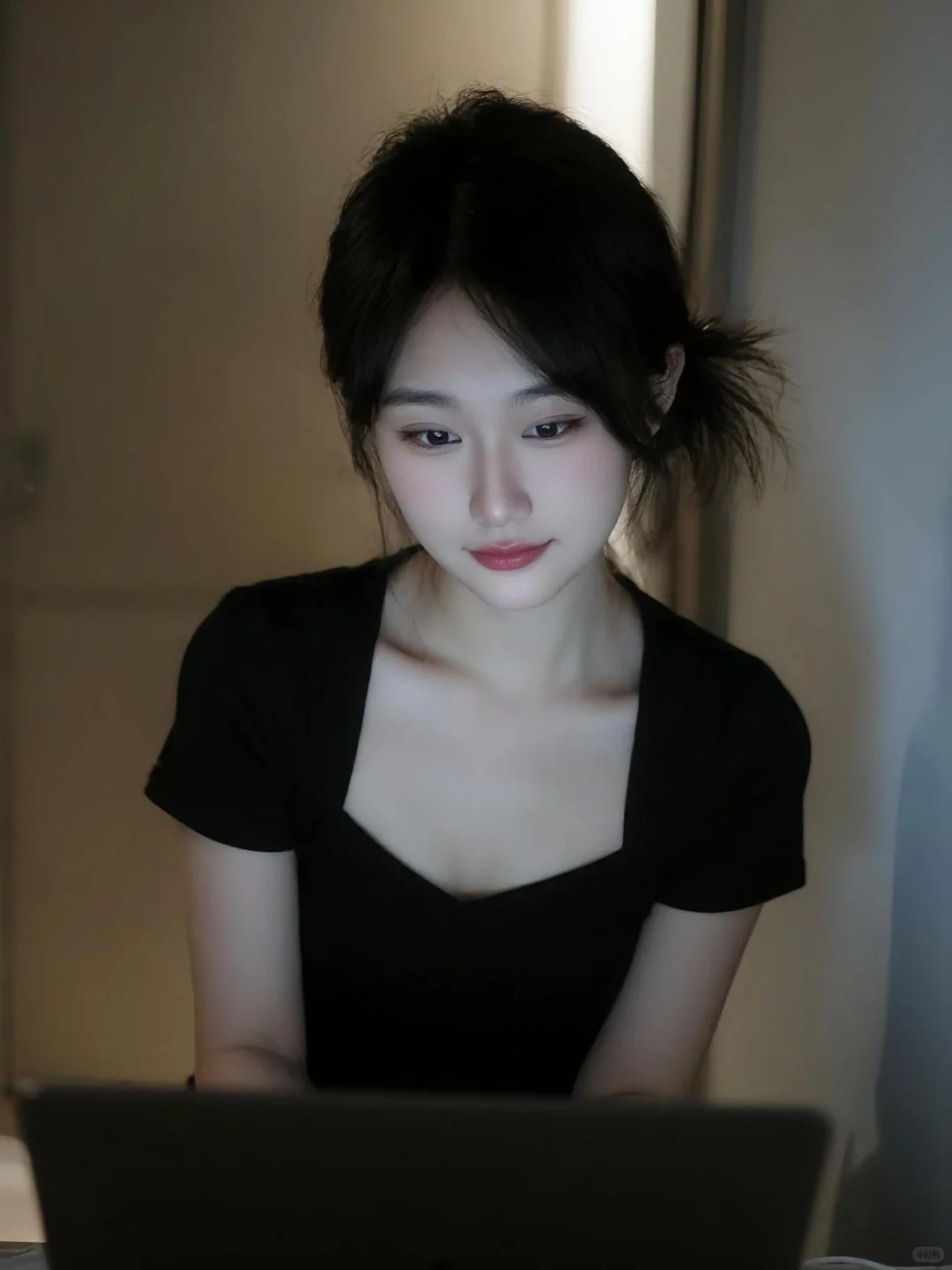 男人更喜欢知性熟女还是童颜巨乳