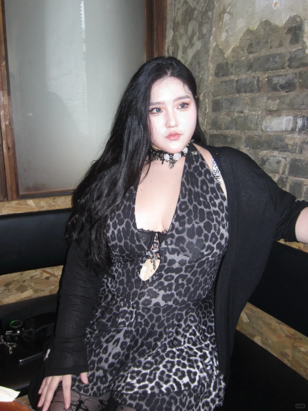 大码｜?今天的清冷感是灰黑色豹纹给的！