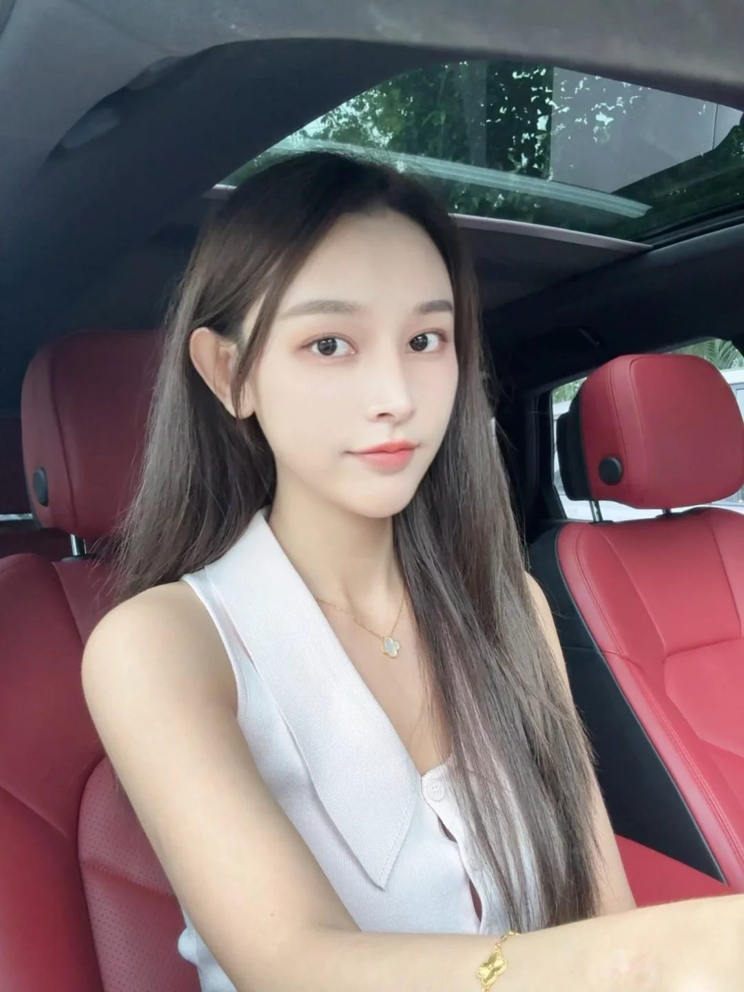 33岁，单身没结婚也没负债，生活简单但自由