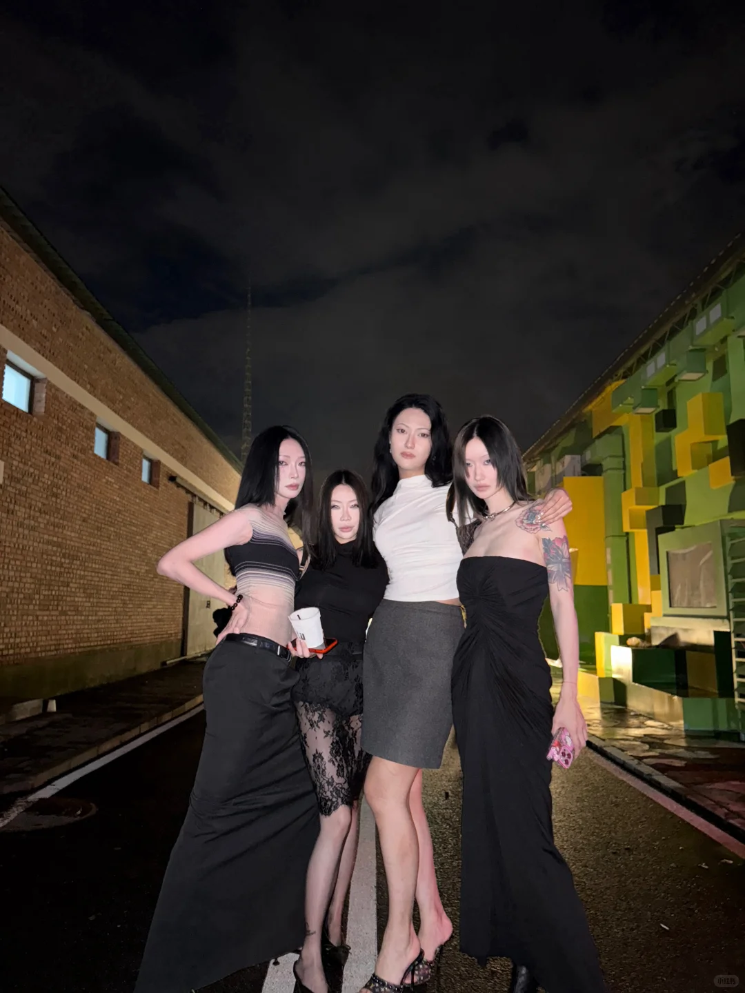 姐妹们的聚会最开心了?