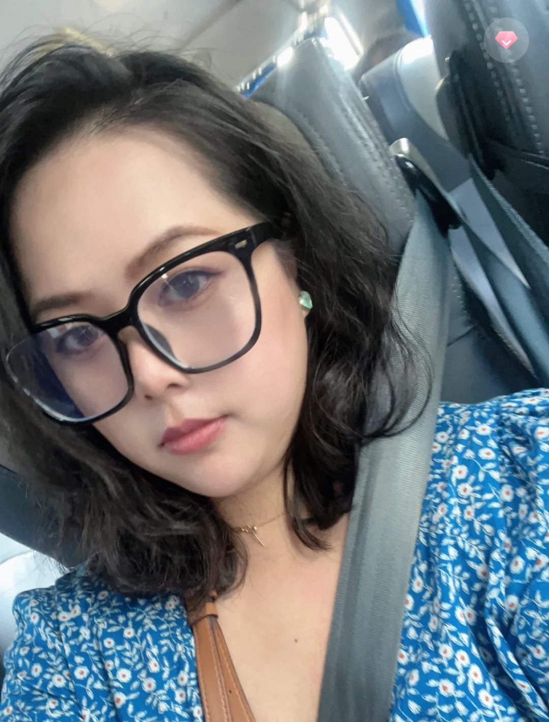 今天是个精致的少妇 哈哈哈哈