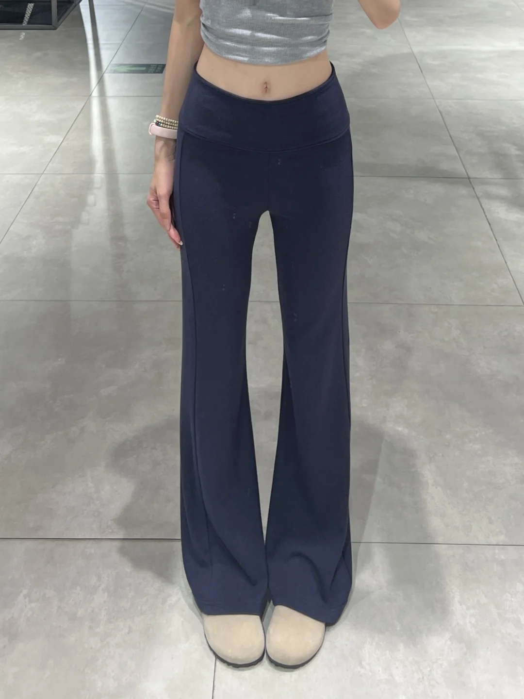 改版了五次终于做出这种版型的微喇瑜伽裤啊