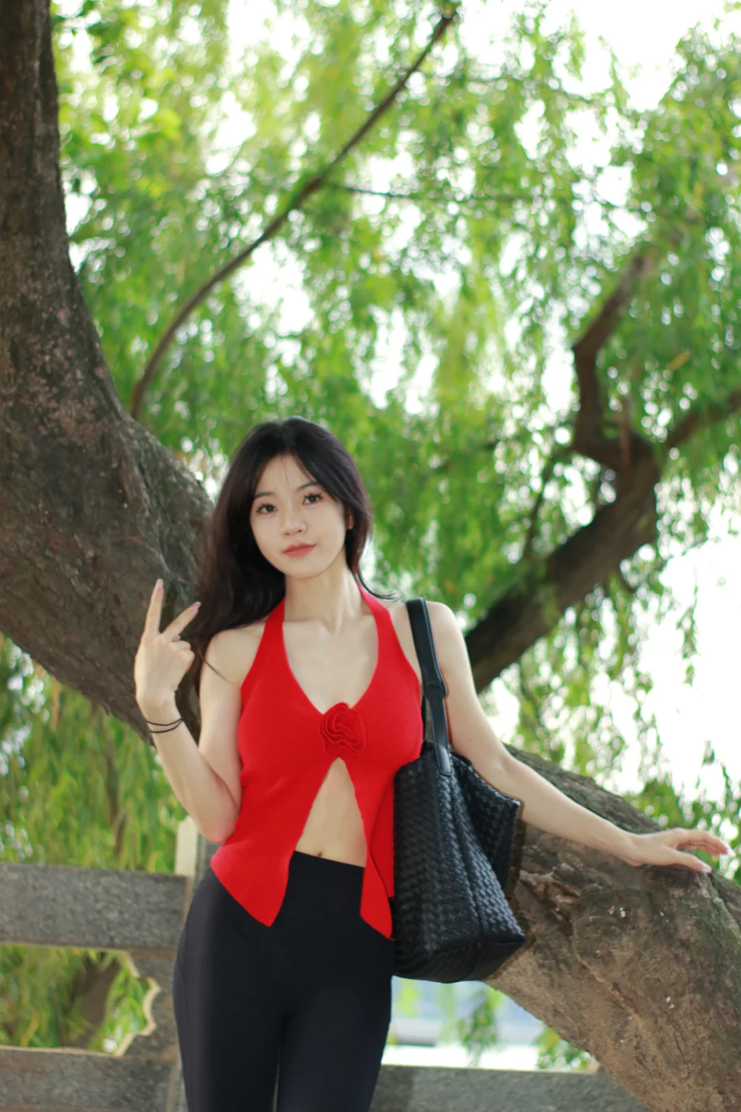 当我大大方方穿上买很久但不敢穿出门的衣服