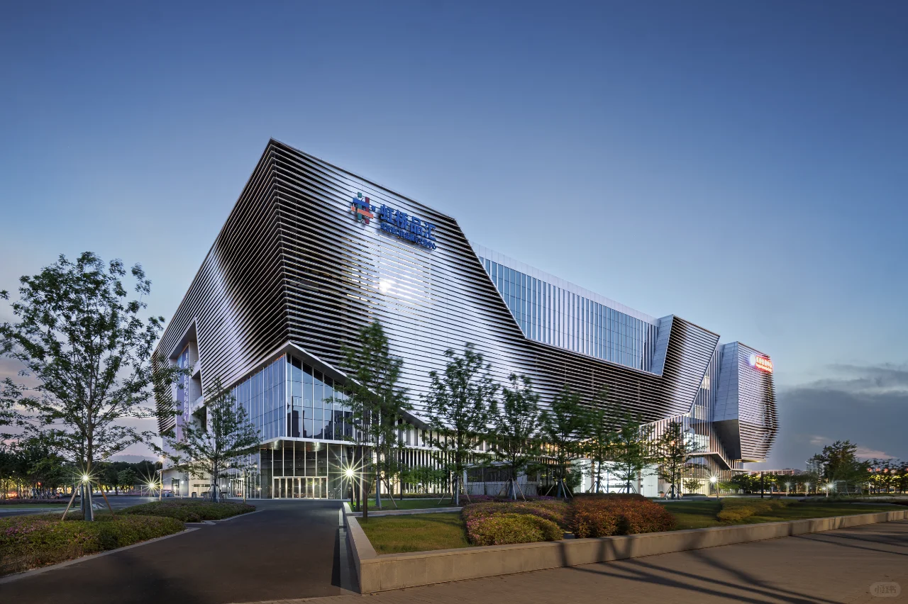 Aedas丨篆刻立面 虹桥进口商品展示交易中心