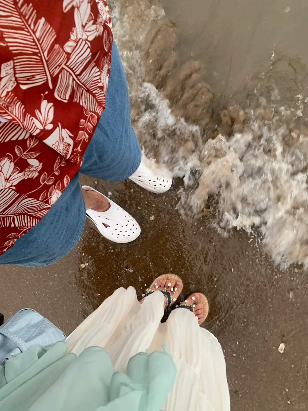 20几?的海边套装！！连配饰都有省钱还好看！