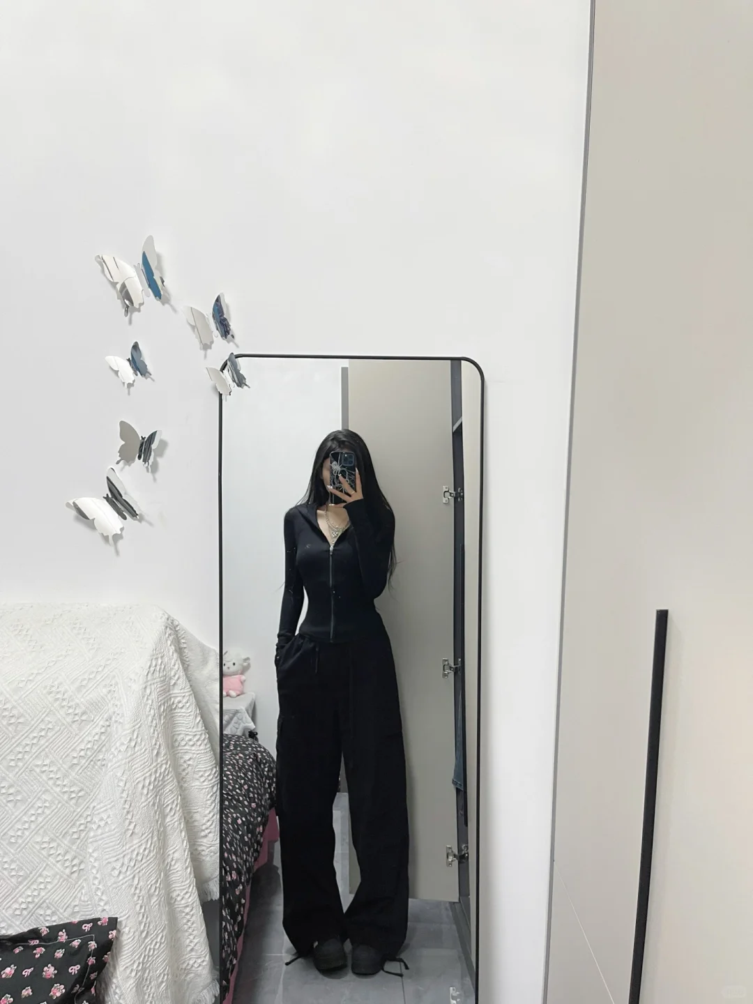 Crush约我夜骑穿哪套姐妹们！二选一