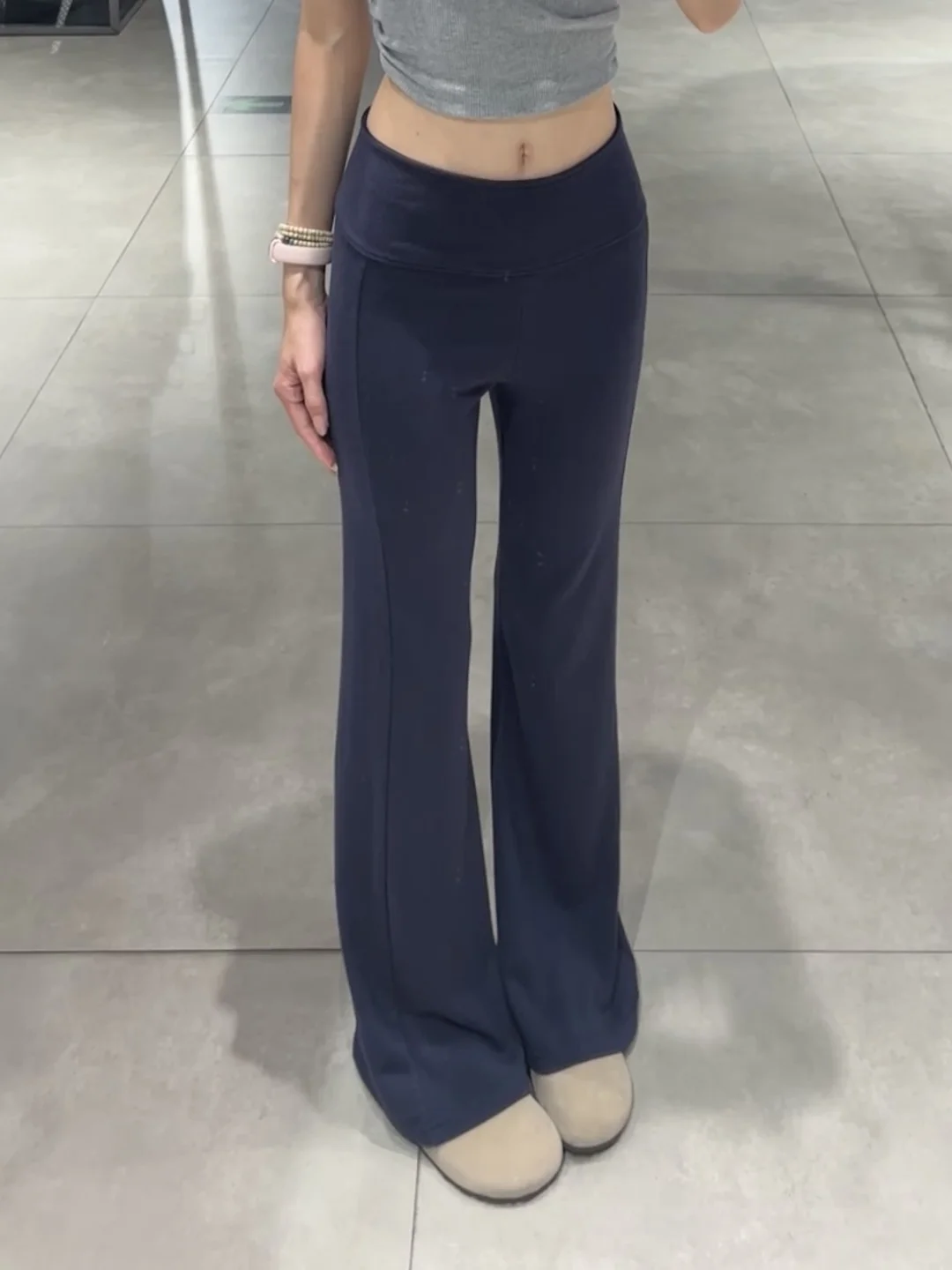 改版了五次终于做出这种版型的微喇瑜伽裤啊