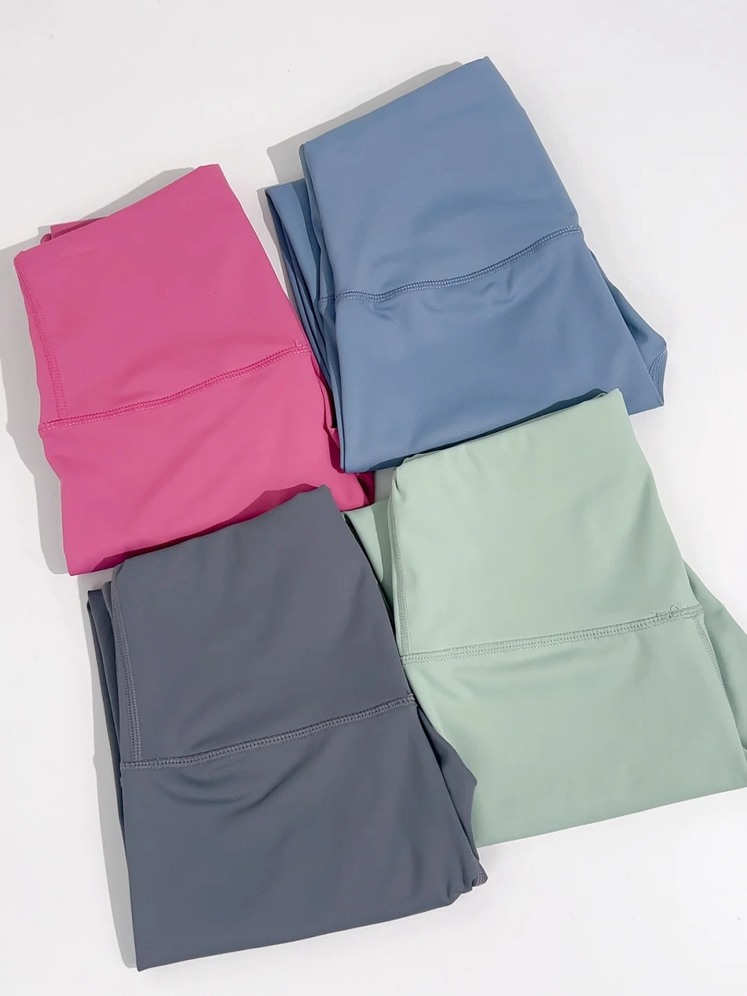 又到了穿瑜伽裤/鲨鱼裤的季节｜才?19不敢信