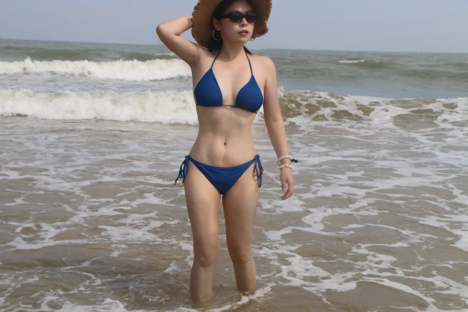 朋友圈发了一张比基尼，被人diss了