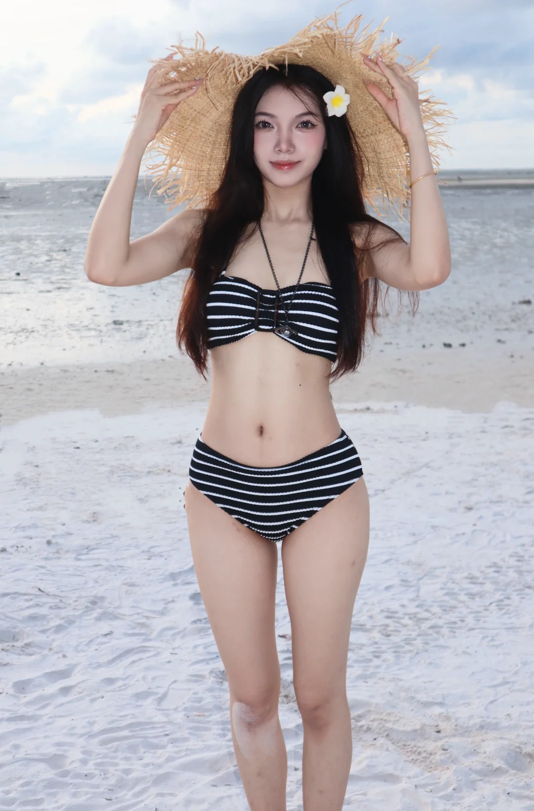 ???️存一些海边拍照姿势～～