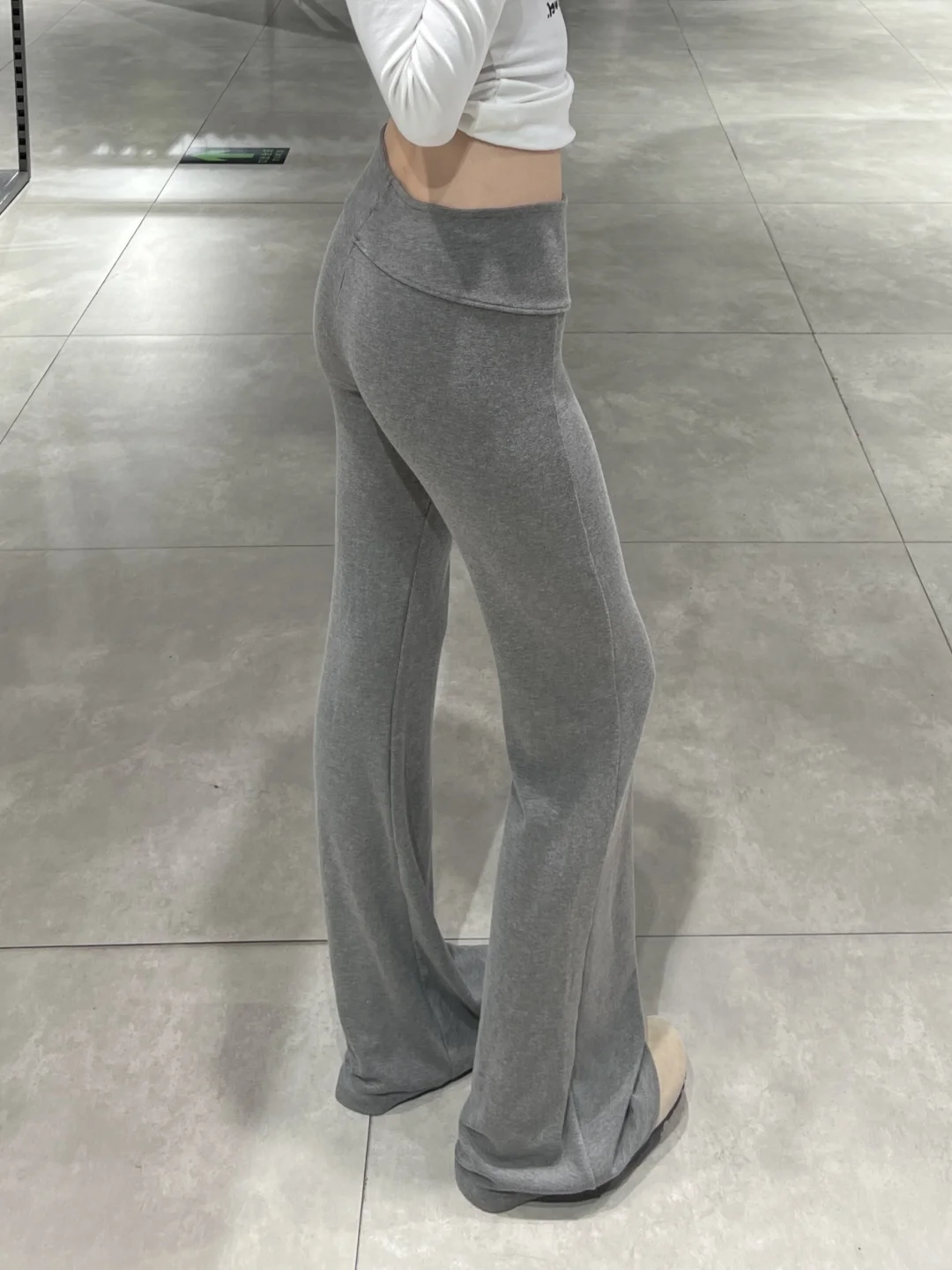 Vocal！！59?这条微喇瑜伽裤好穿显瘦疯了！！！