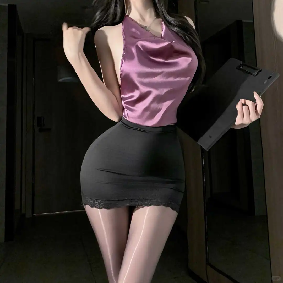 谁懂… 把“禁忌感”穿身上的炸裂效果?