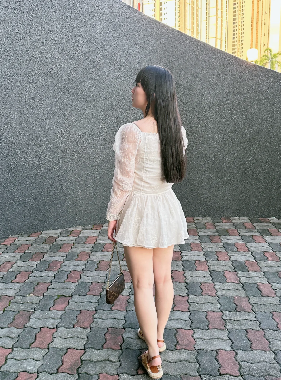 ? 我只是这样穿,就被指指点点了…