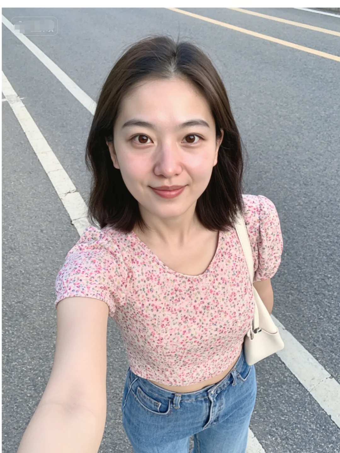 45岁小阿姨 还算有少女感嘛