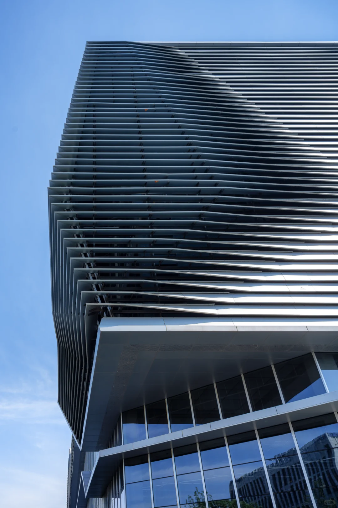 Aedas丨篆刻立面 虹桥进口商品展示交易中心