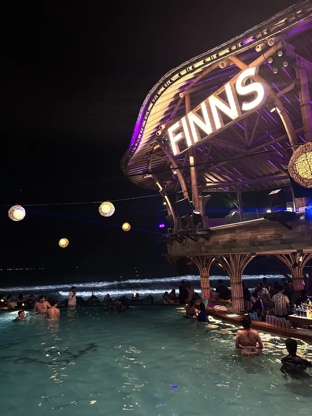 在背后骂我的人，记得顺便欣赏一下我的翘臀