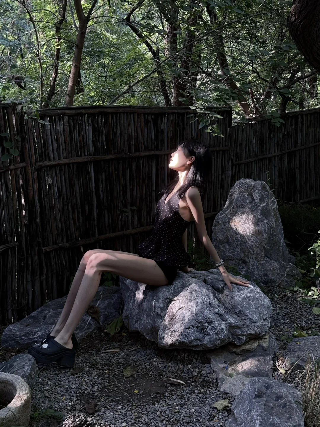 174 85｜你看她的腿会发光诶