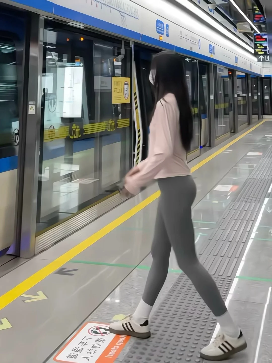 终于买到了显瘦的通勤瑜伽裤！！！