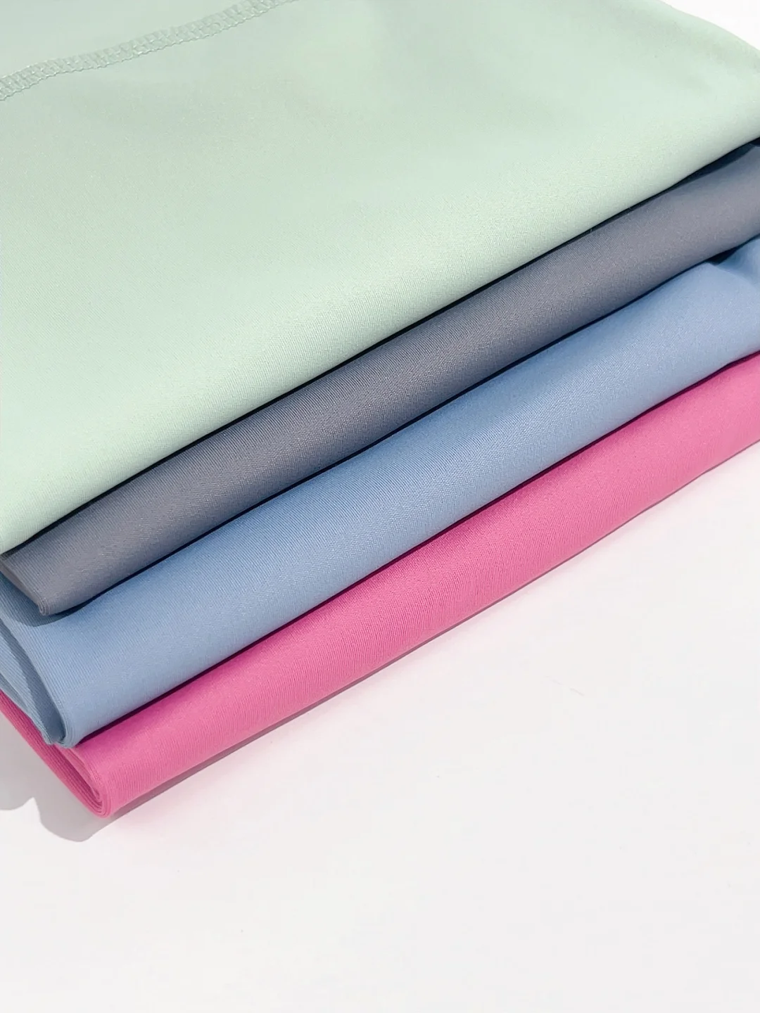 又到了穿瑜伽裤/鲨鱼裤的季节｜才?19不敢信