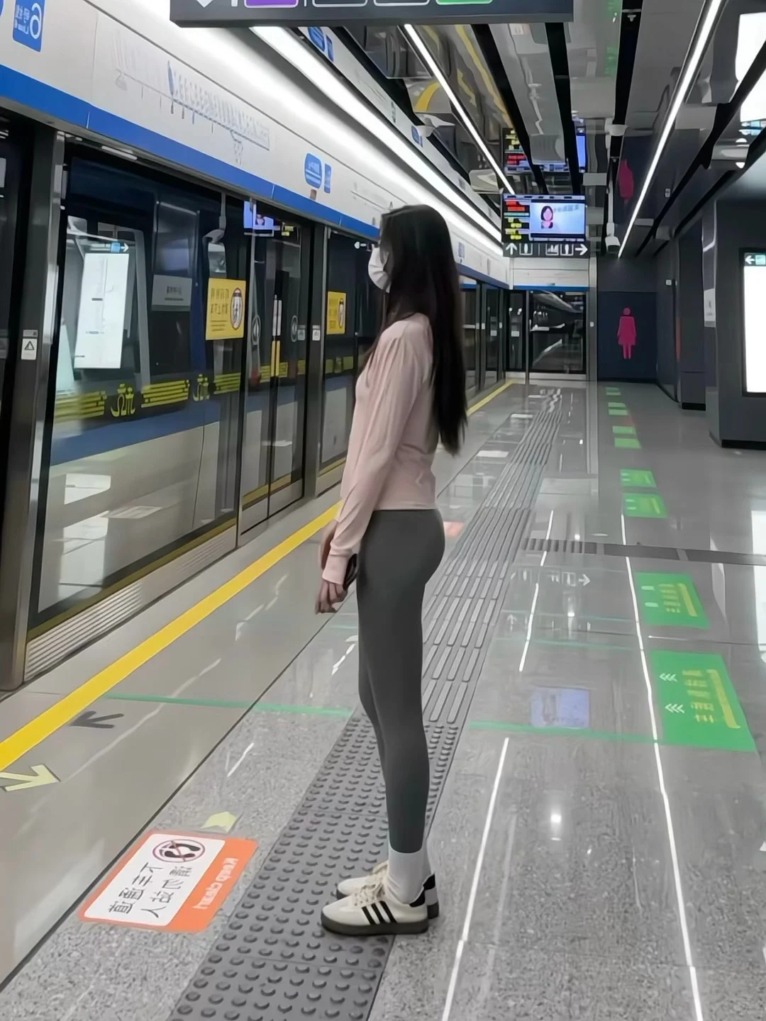 终于买到了显瘦的通勤瑜伽裤！！！