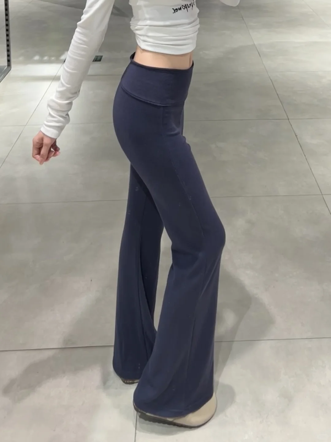 啊啊啊！是谁还没有拥有这条显瘦神裤啊！！！