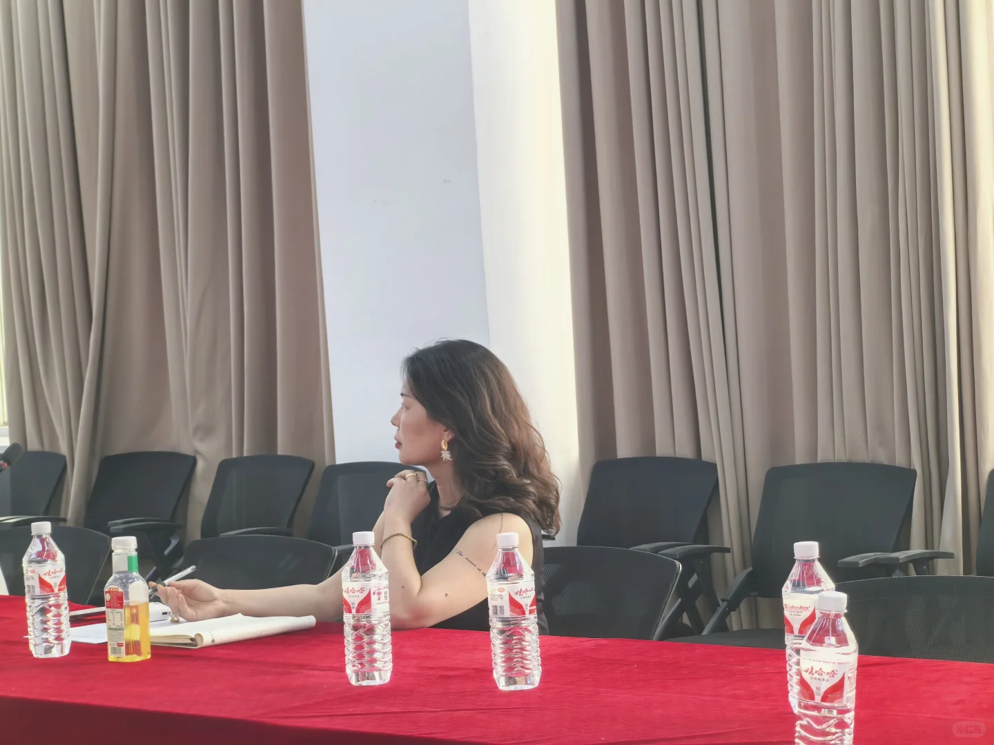 喀交会,姐姐勇闯“男人圈”