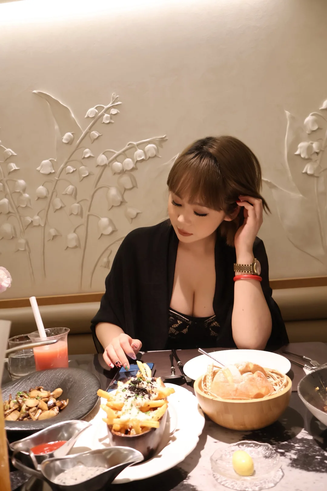 为什么扑面而来的一股人妻感