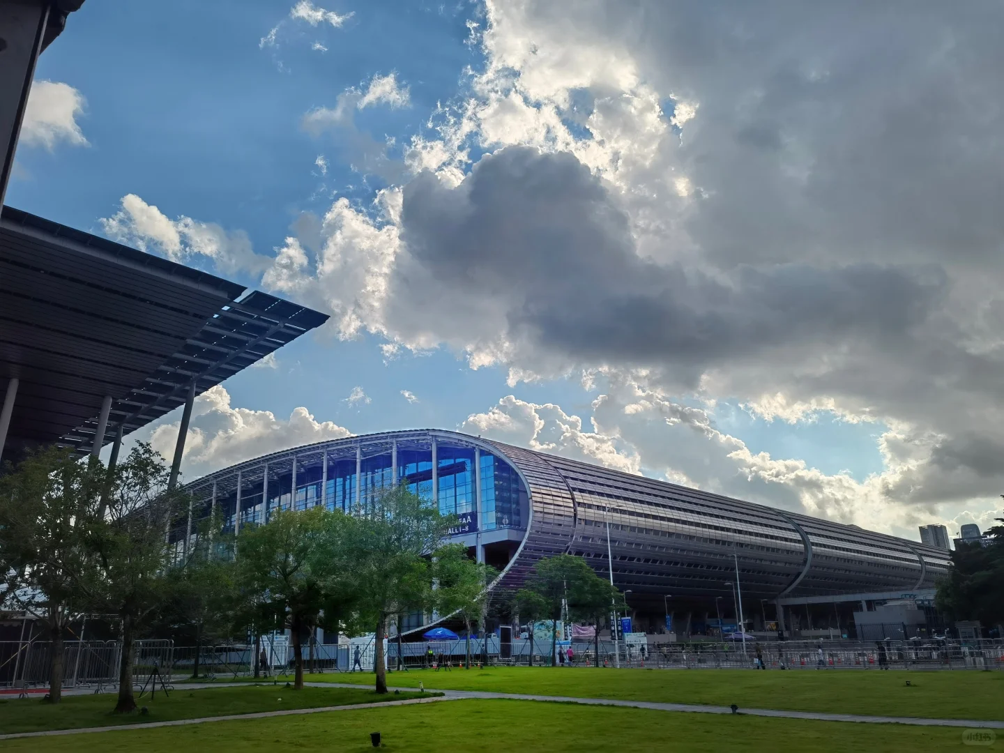 在展会发传单的第一天