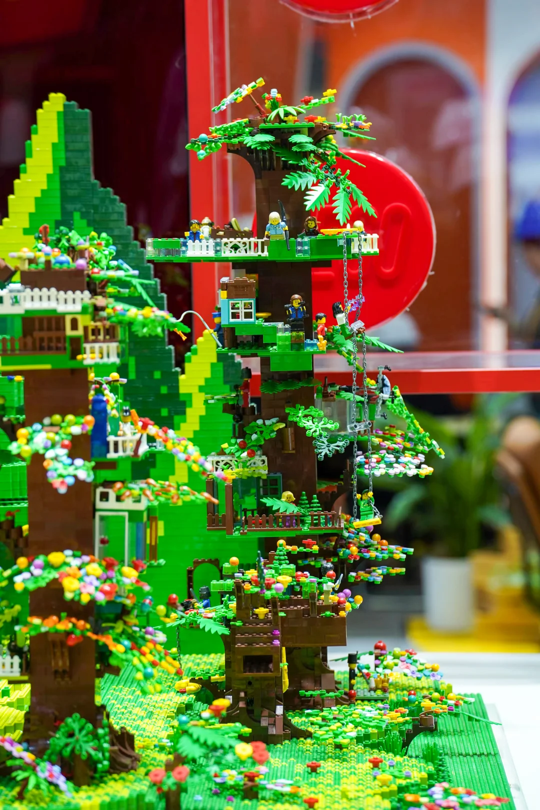 2024进博会｜LEGO现场直击，一篇了解?动向