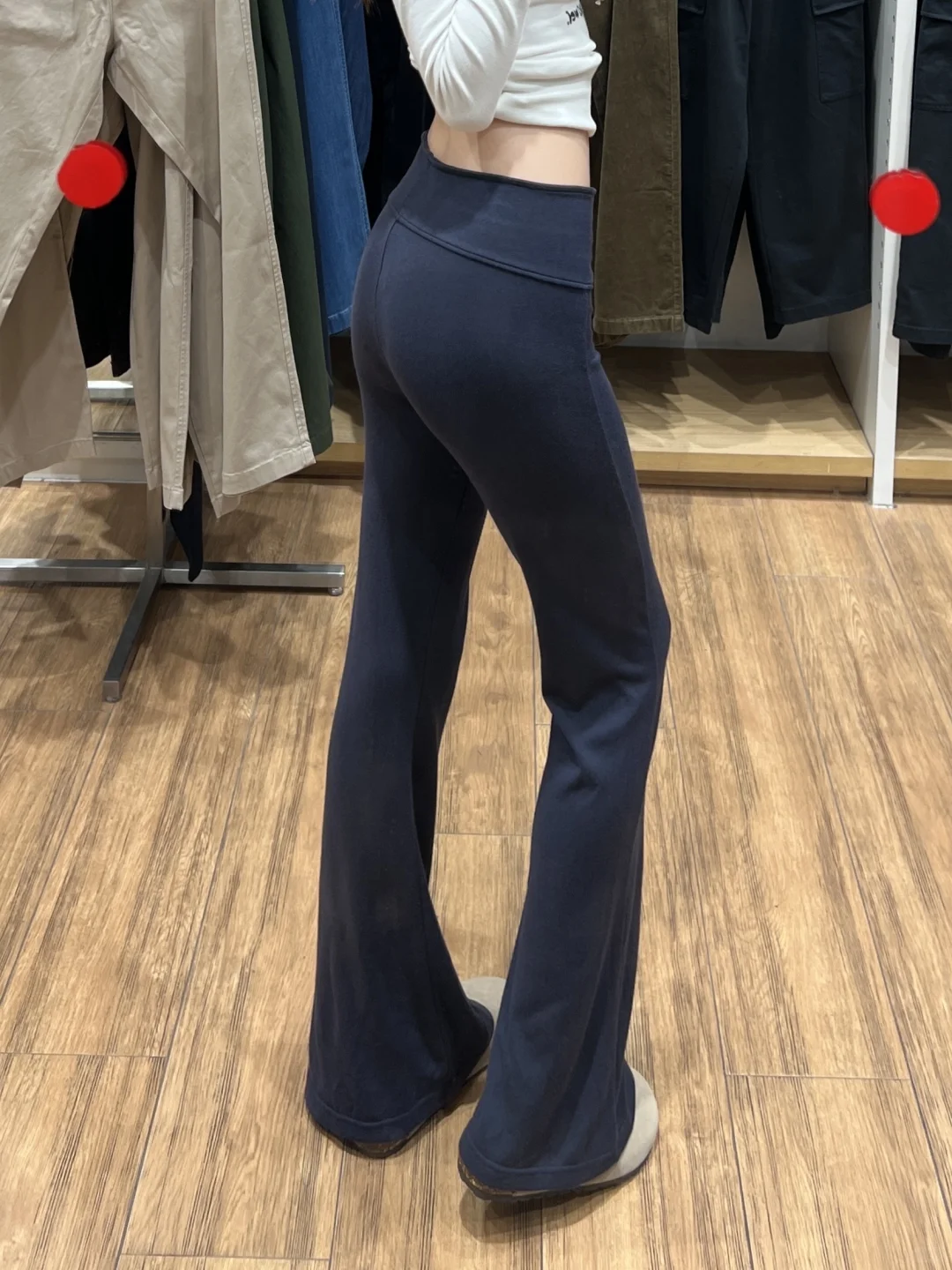 啊啊啊 这条微喇垂垂裤我真的疯狂安利啊啊