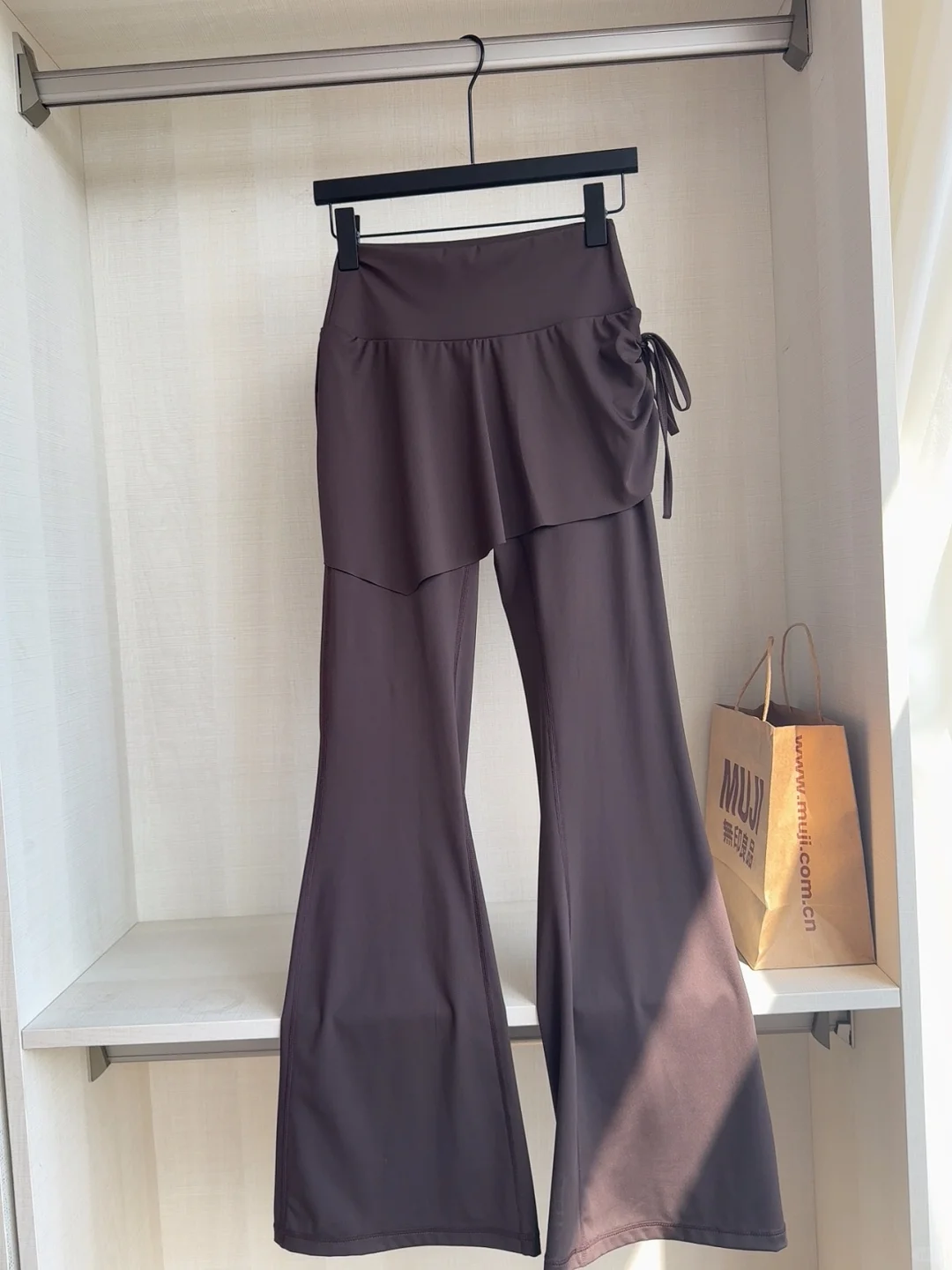 别找了? 35.9的抽皱喇叭裤，遮胯显瘦质感佳