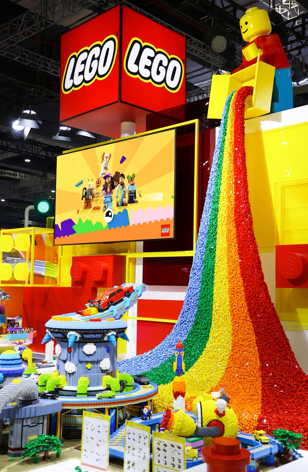 2024进博会｜LEGO现场直击，一篇了解?动向