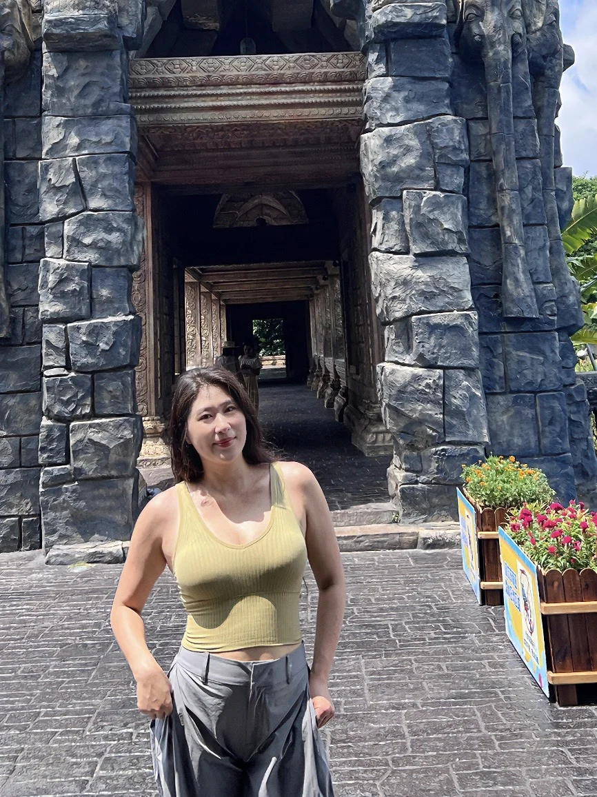 热辣辣的? 中暑前一刻 拍几张?