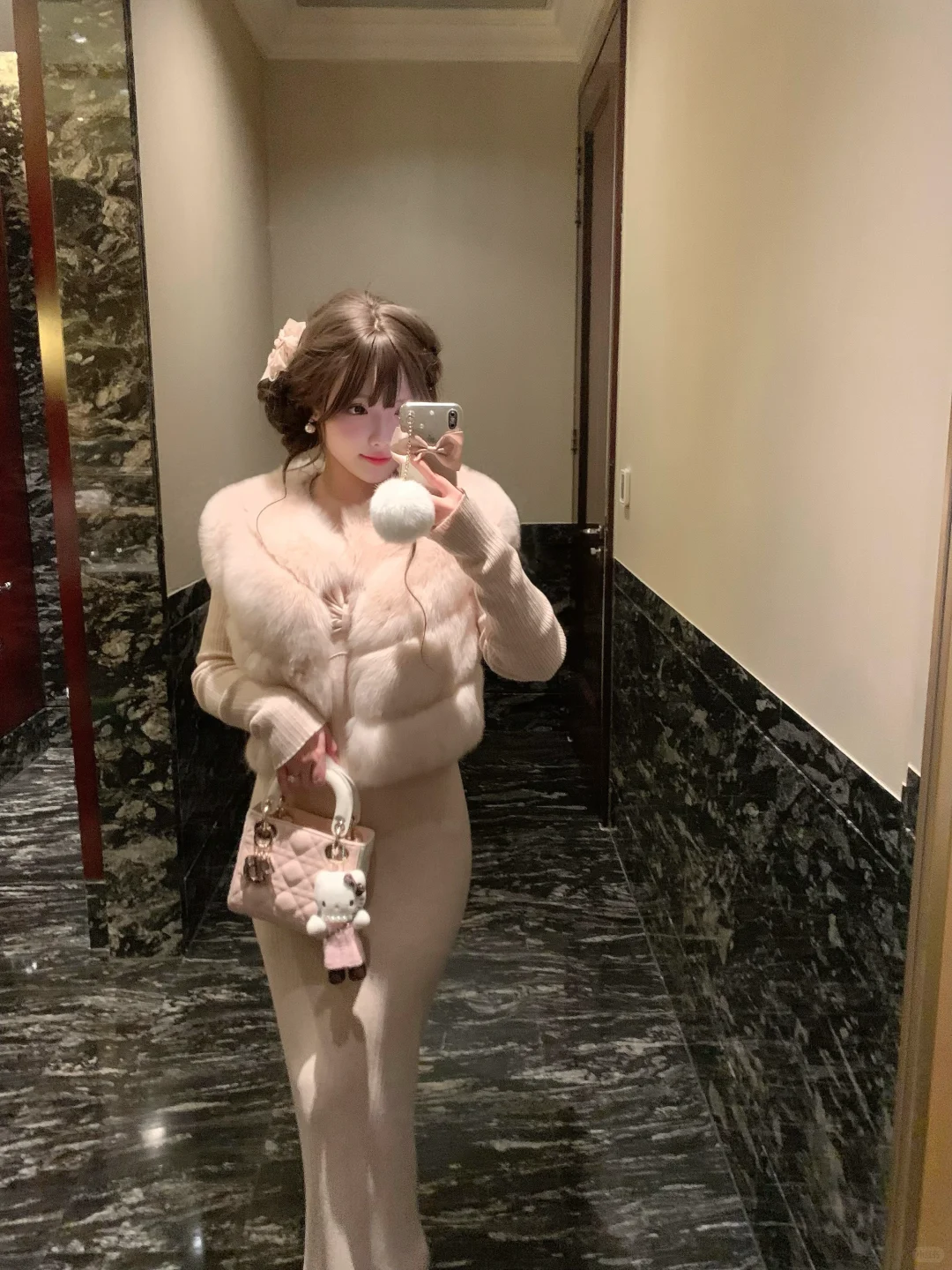 大姐姐家的小狐狸居然！！ᐢ•̥-•̥ ᐢ