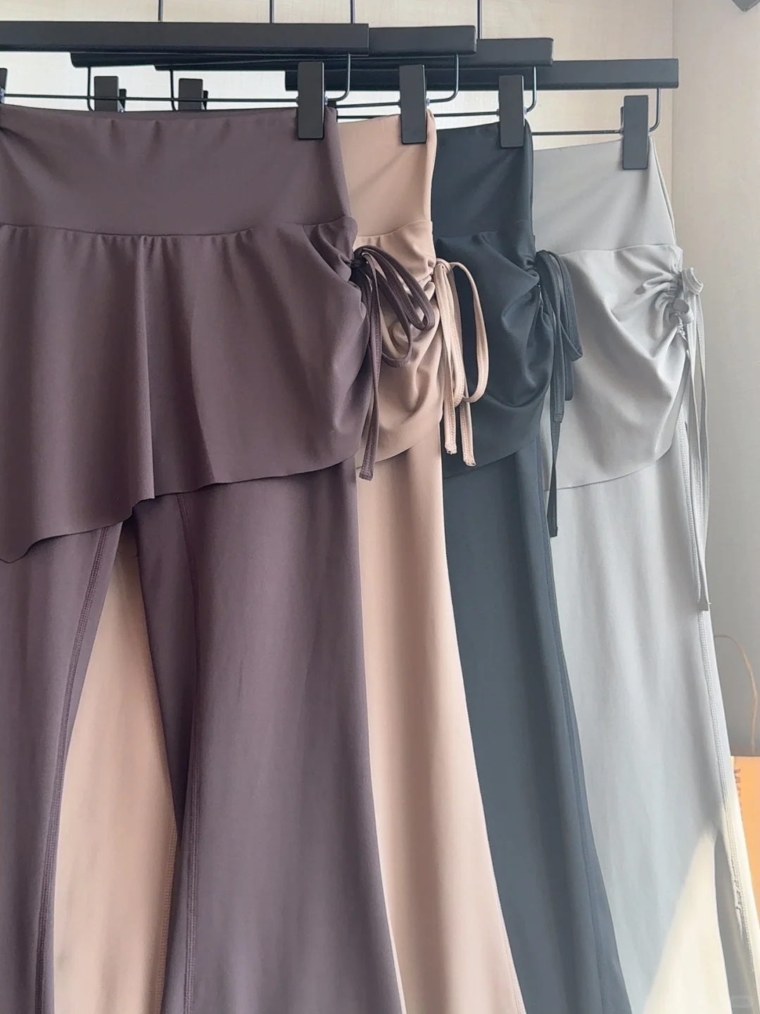 别找了? 35.9的抽皱喇叭裤，遮胯显瘦质感佳