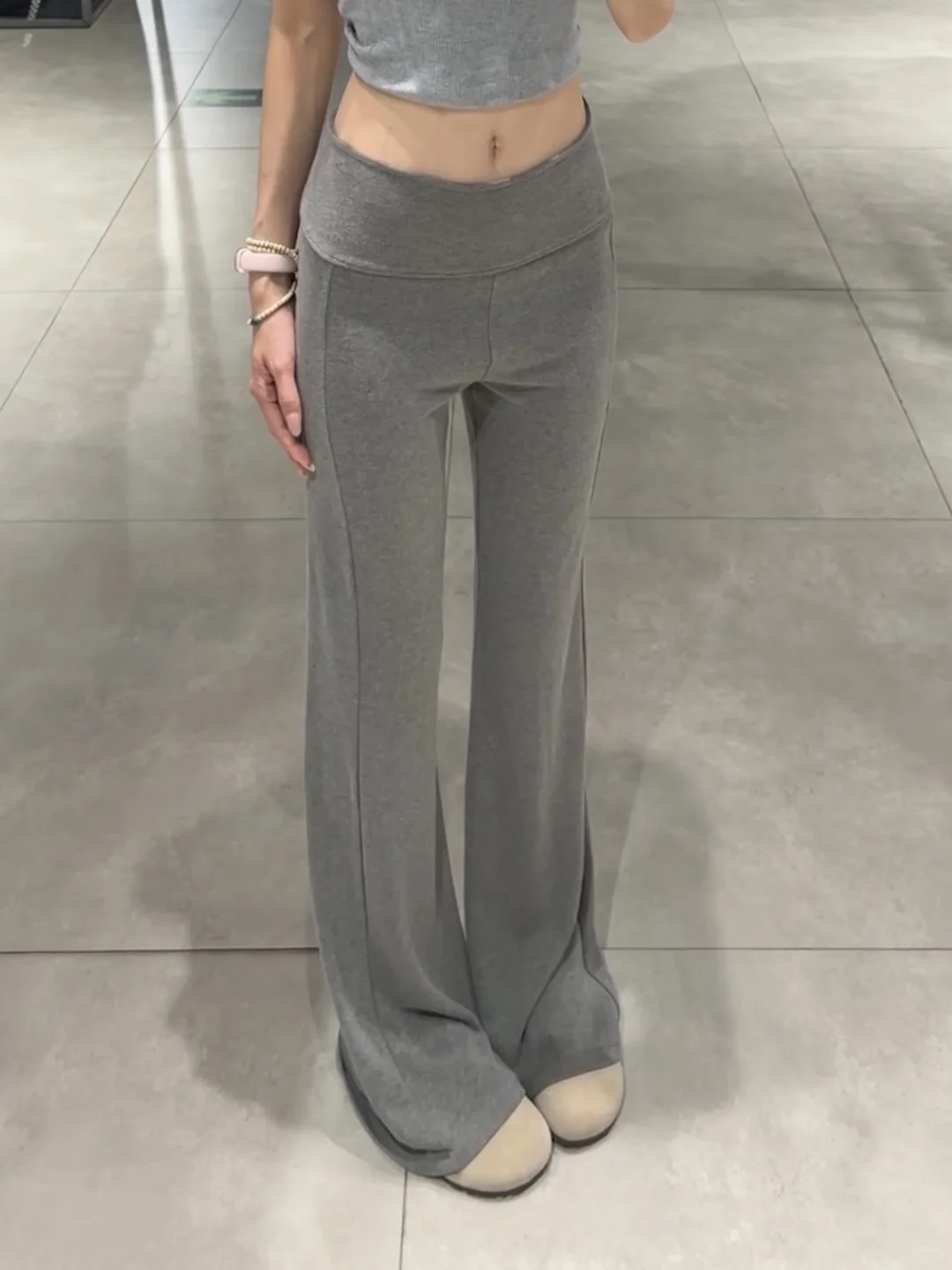 啊啊我买到了我的梦中情裤！！巨显瘦好穿～