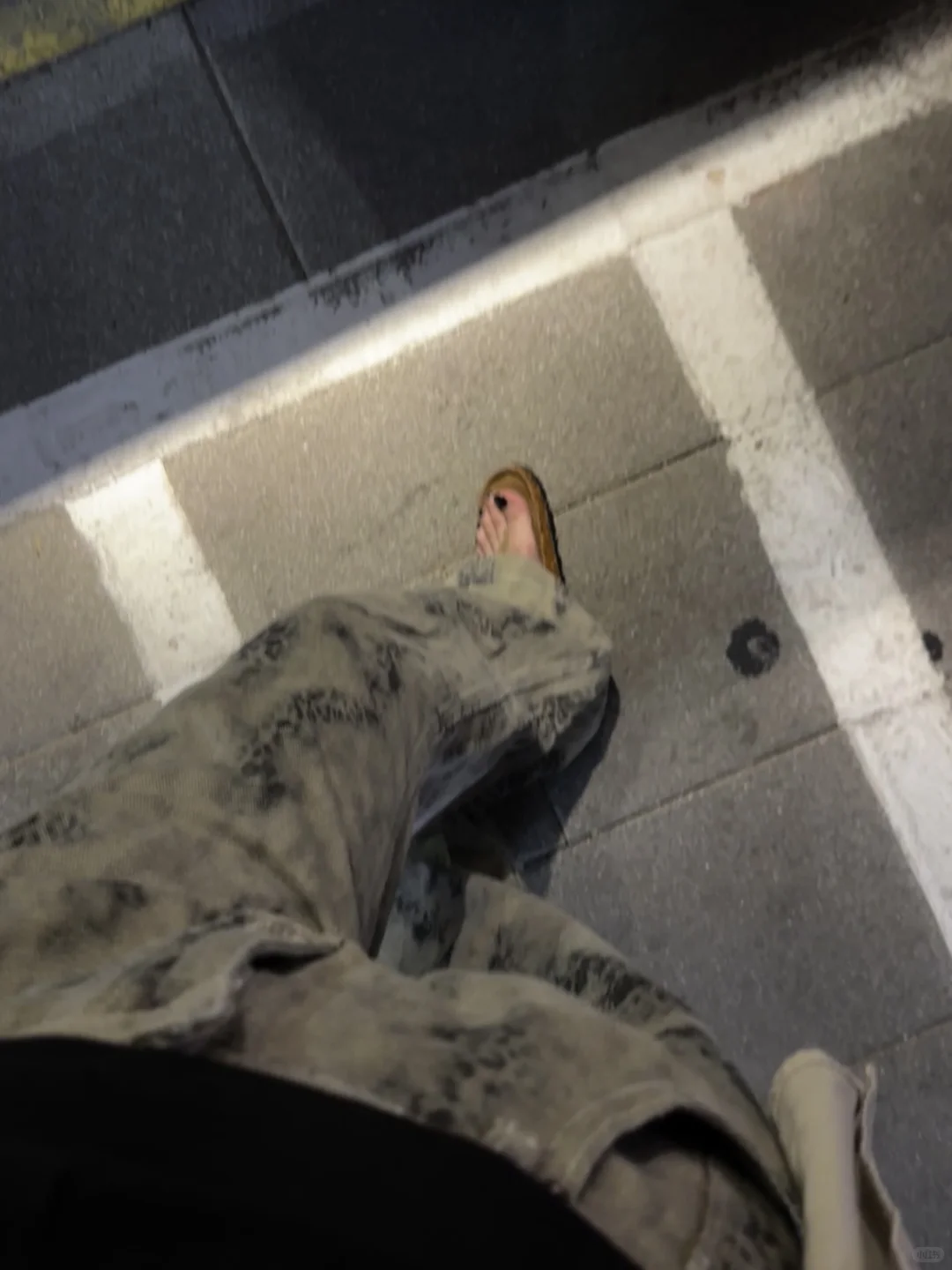 很快就失去了穿衣自由