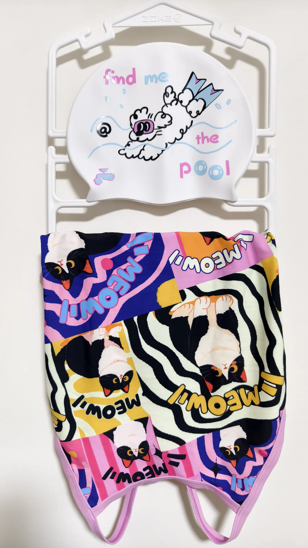 竞速泳衣分享,穿得很彩但游得很菜