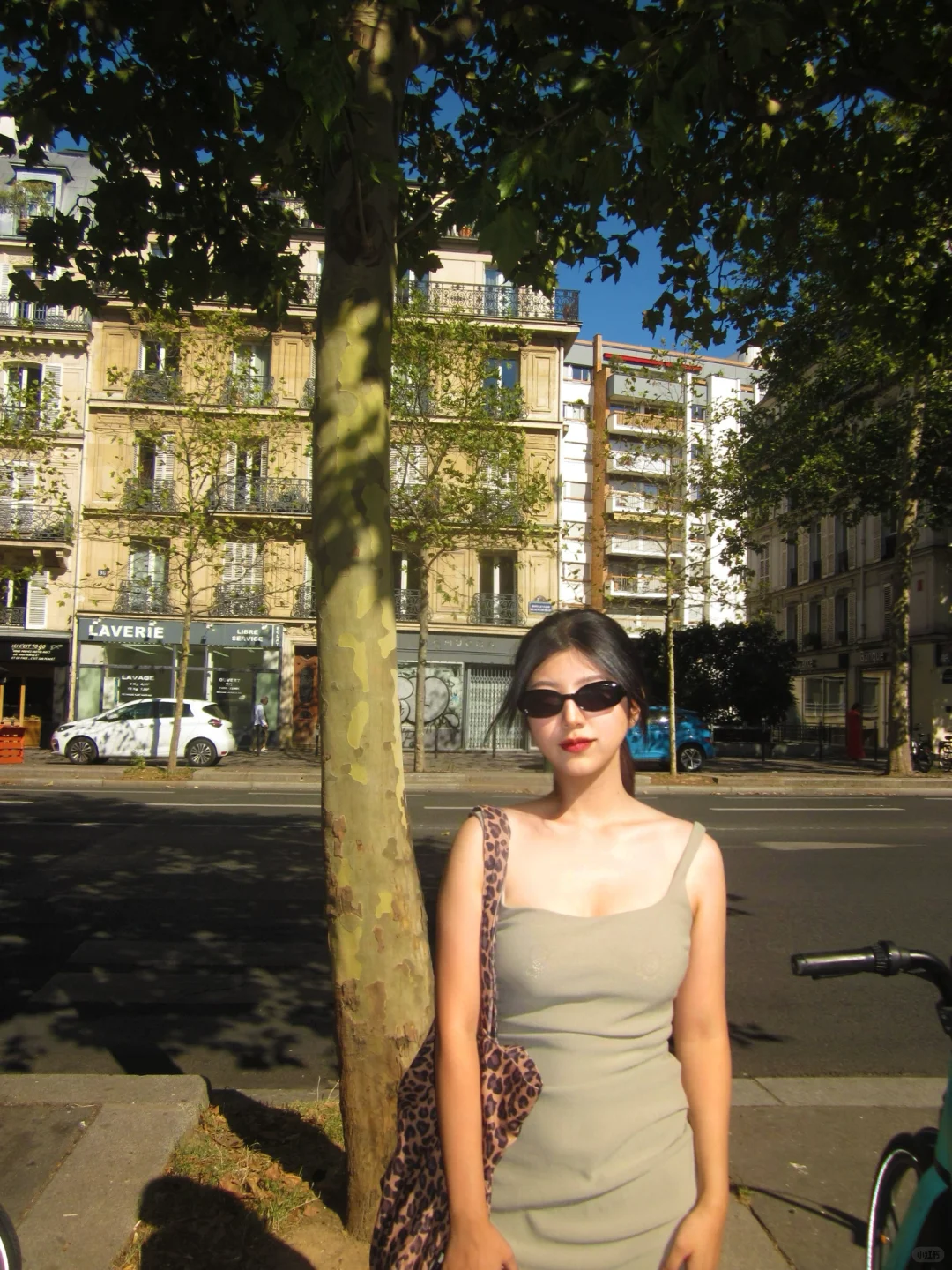 在巴黎，凸点也没关系