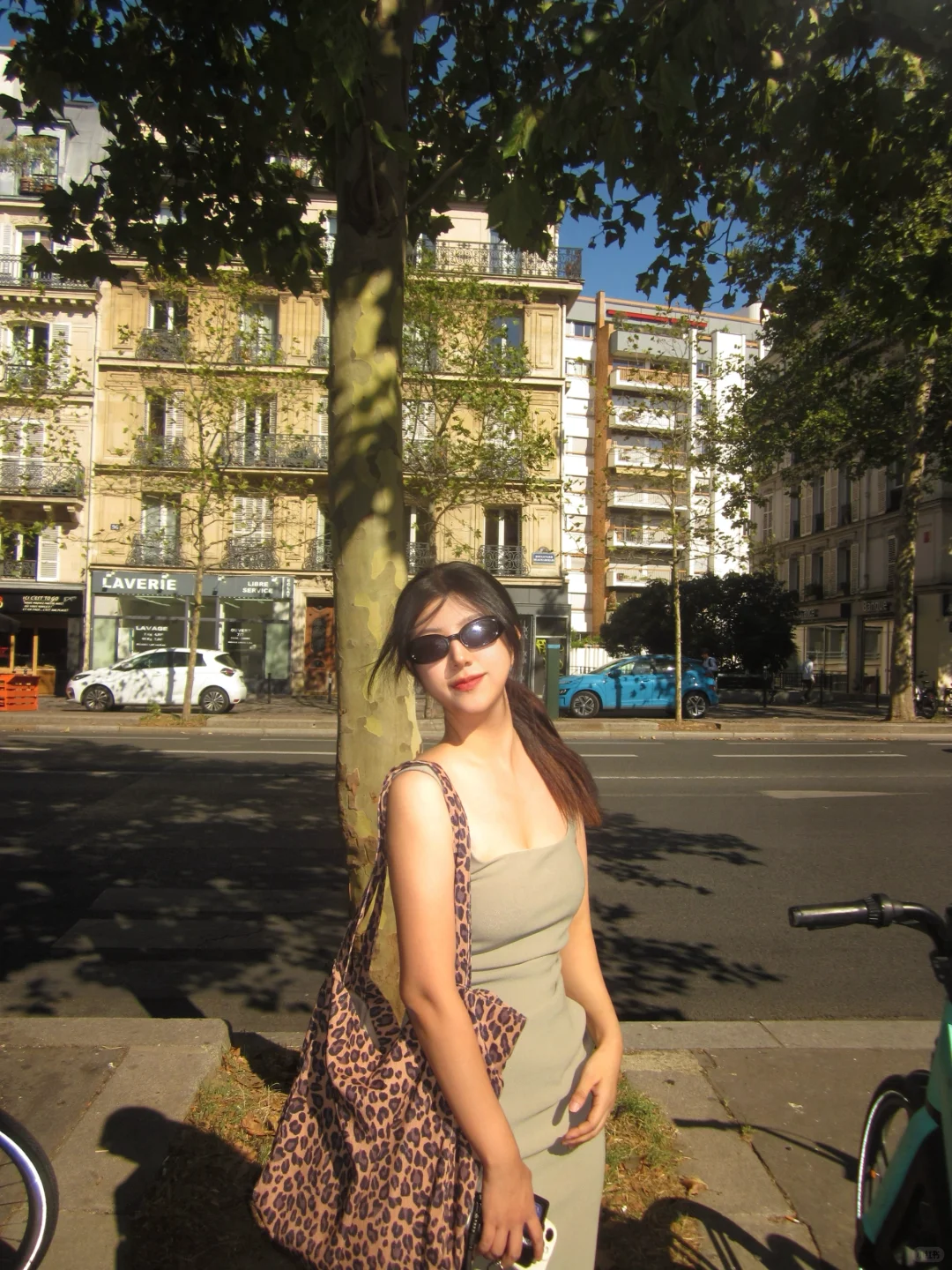 在巴黎，凸点也没关系