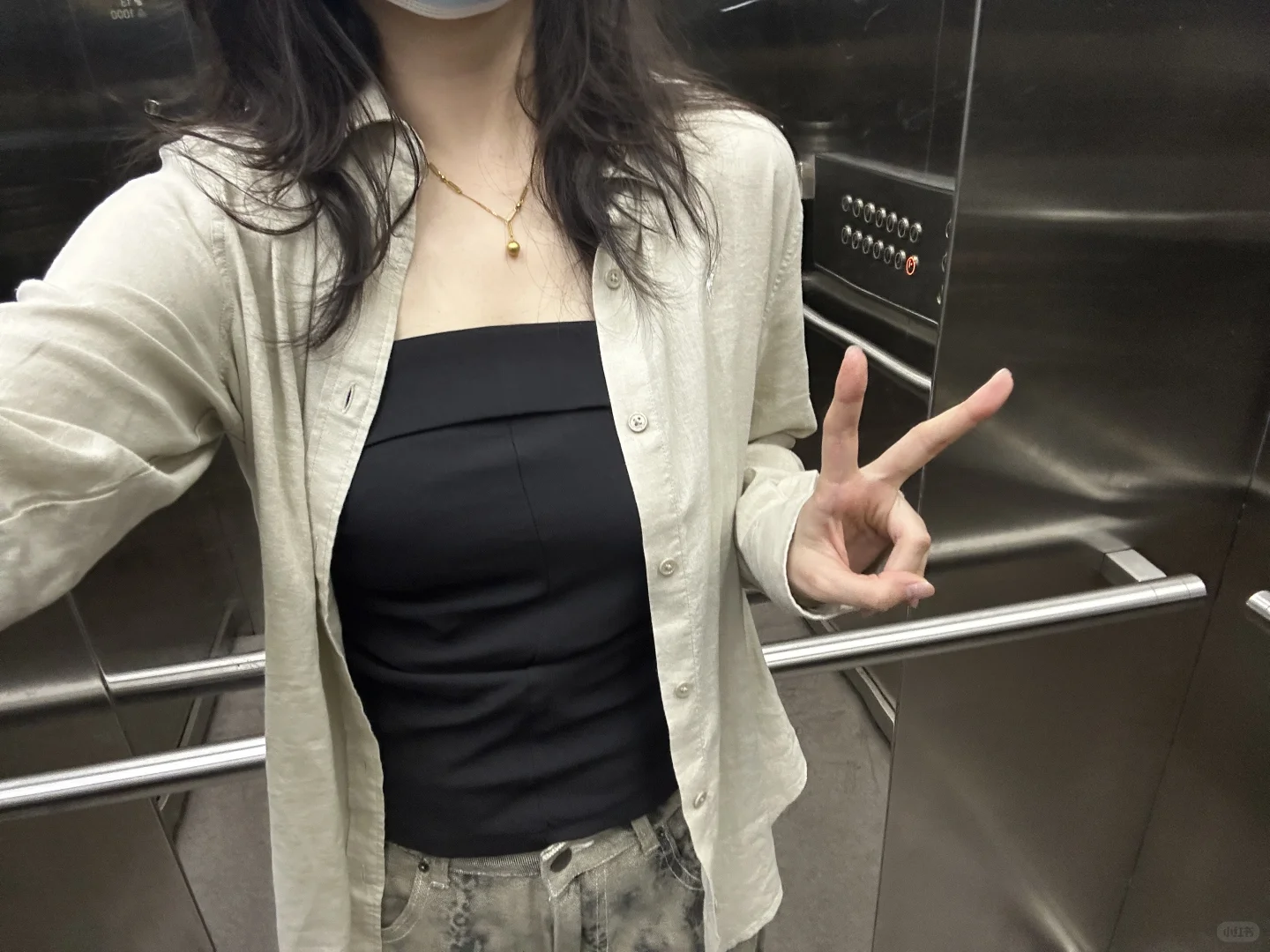 很快就失去了穿衣自由