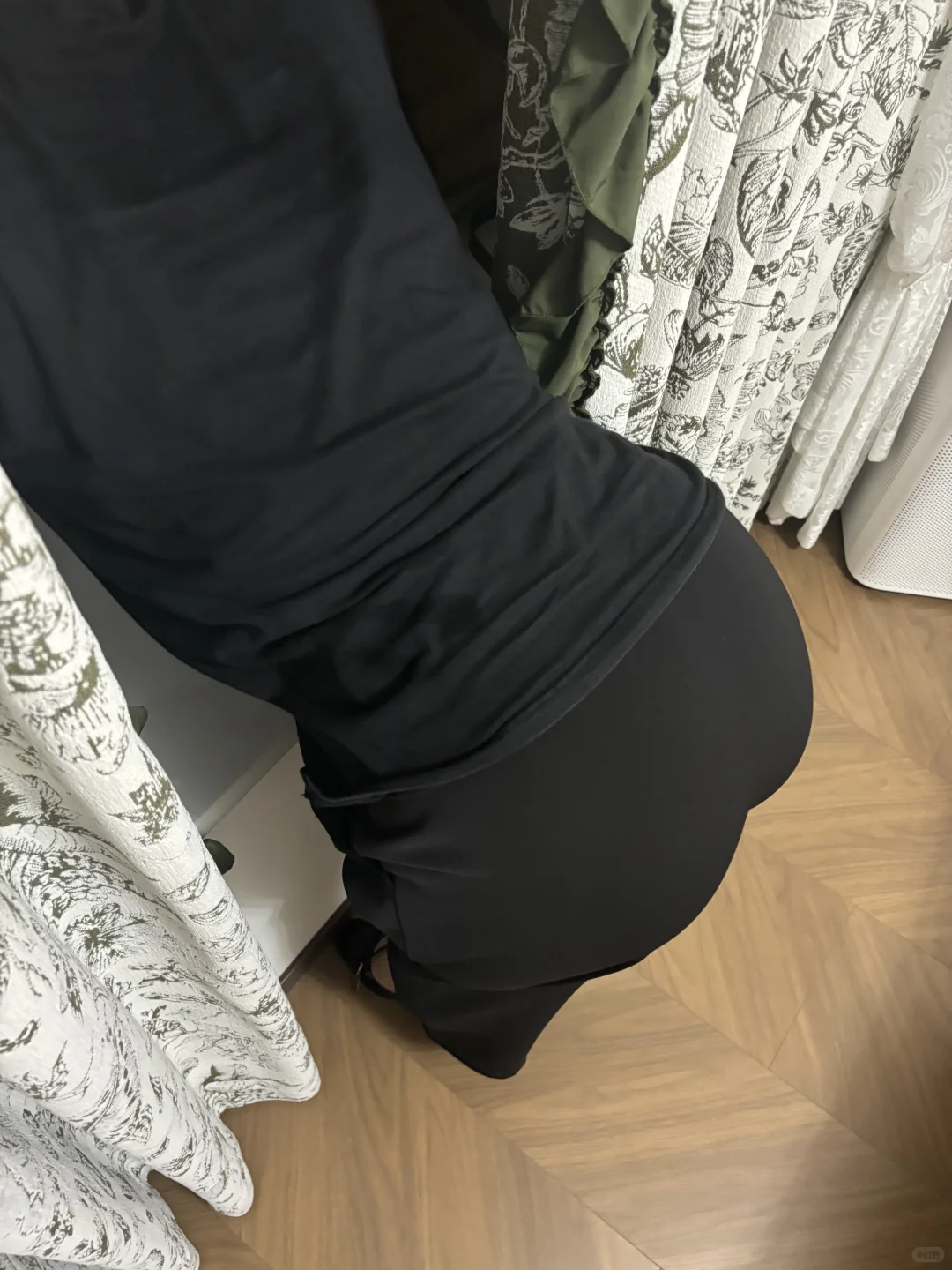 今天是黑色职业装！