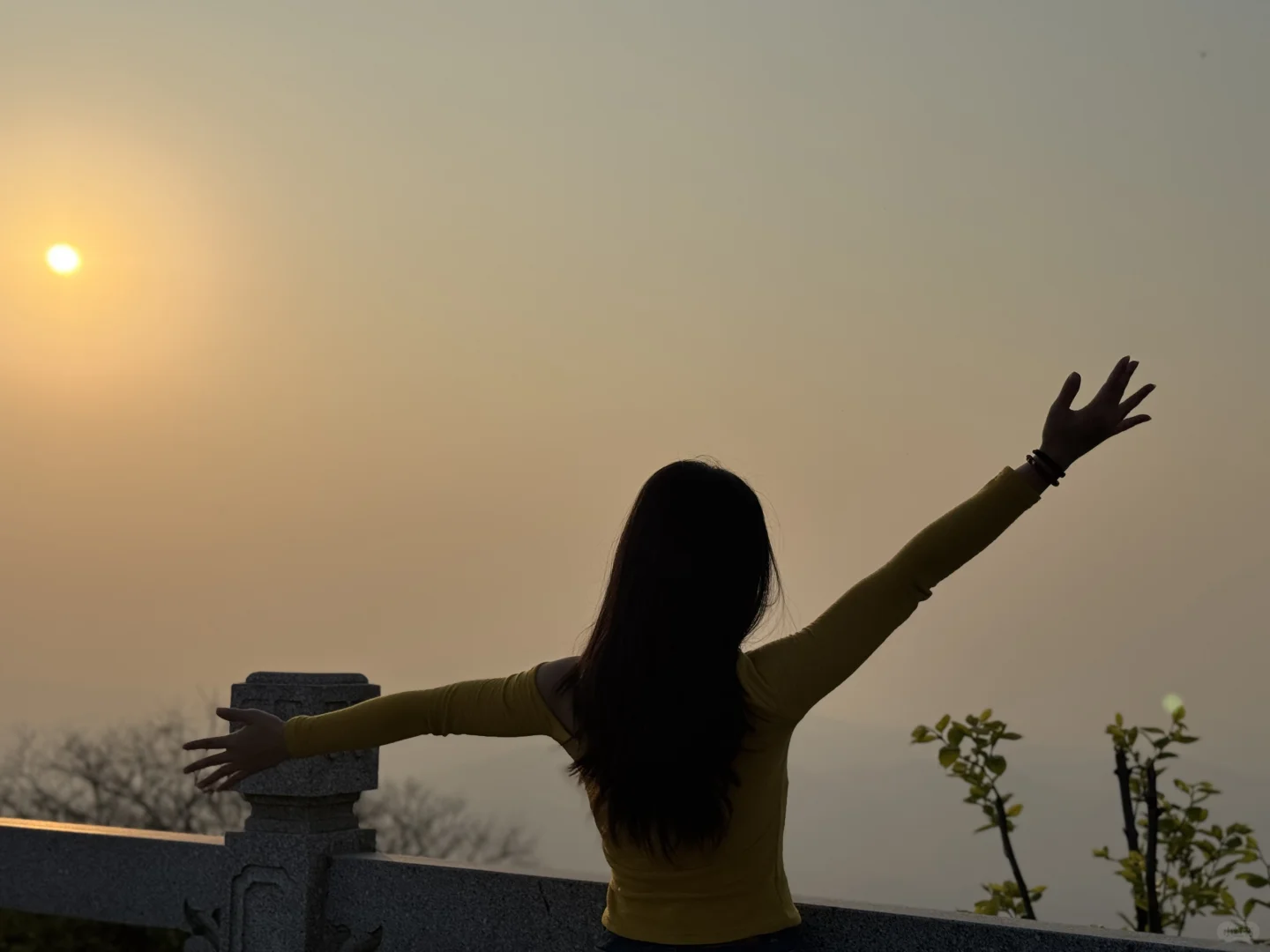 都说搞笑女没有爱情，所以我学会了沉默