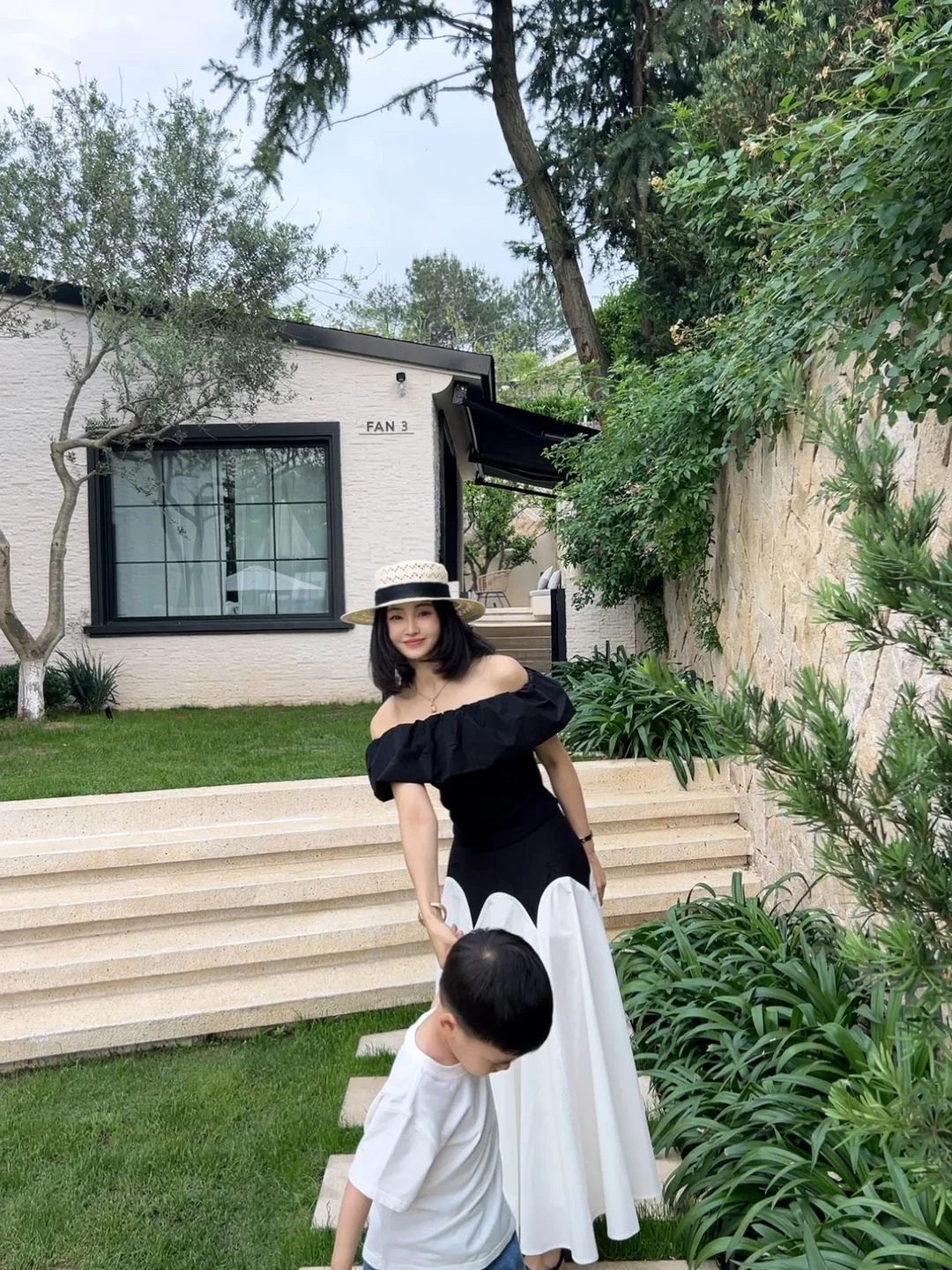 小子，放弃抵抗，就地求饶?