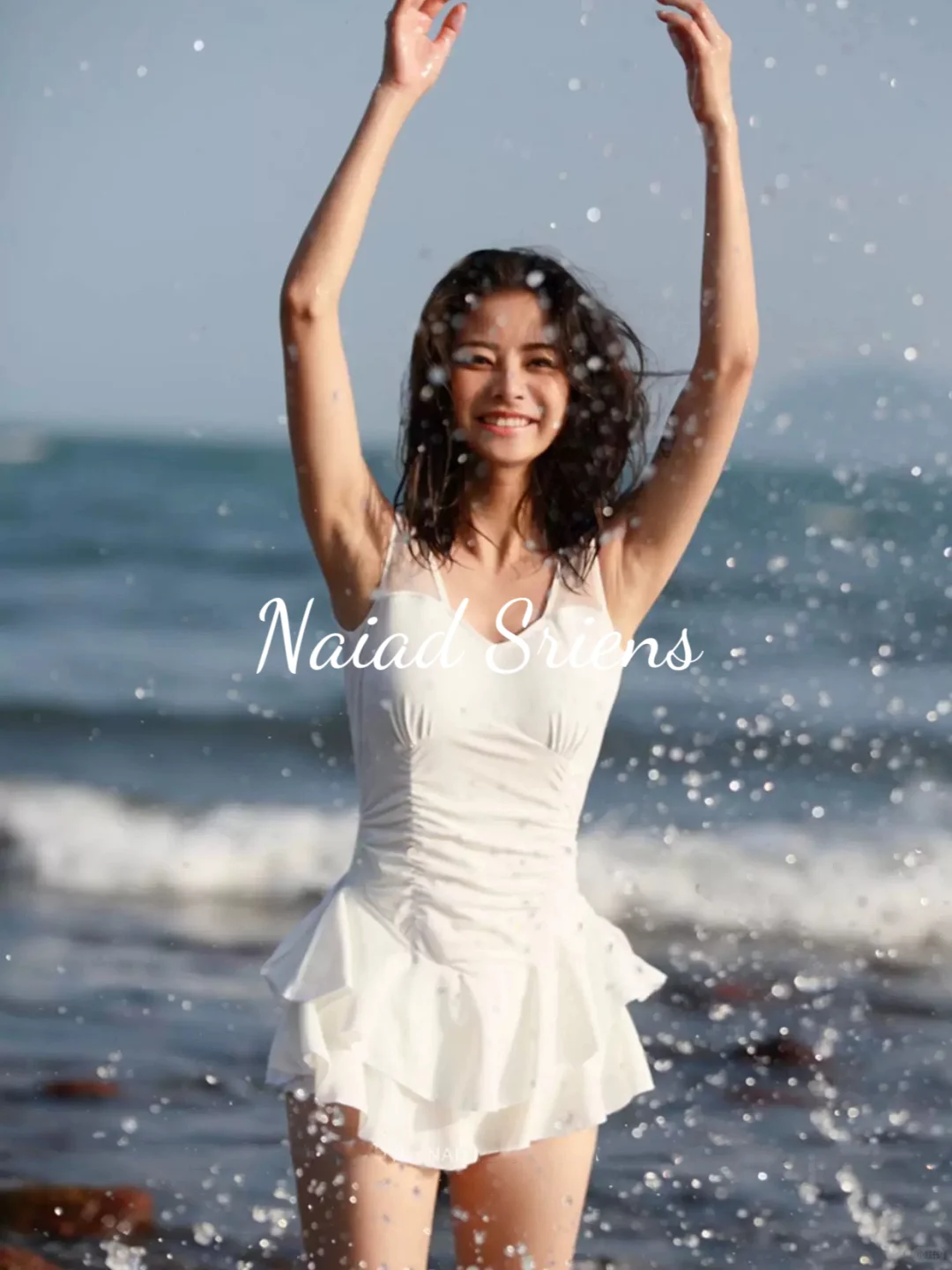 哇哦！真的好显瘦啊✨超吼看的大V漏背泳衣