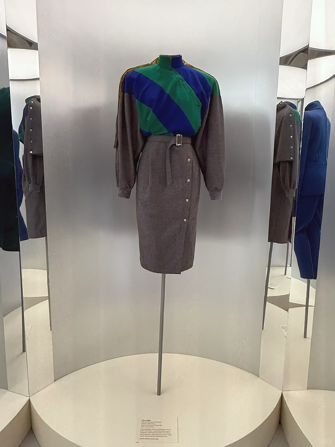 Alaia 1980/1990展览