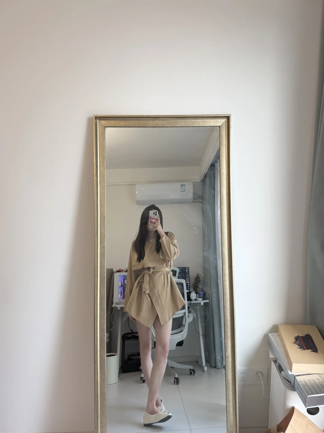 想给你一脚又怕你舔我脚